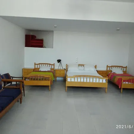 بيت للعطل Psathi Kímolos